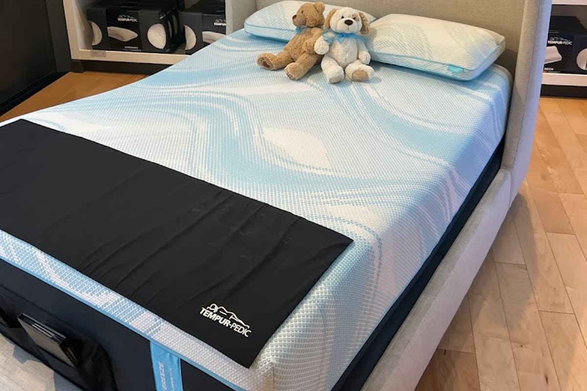 Interior view of Tempur-Pedic Flagship Store