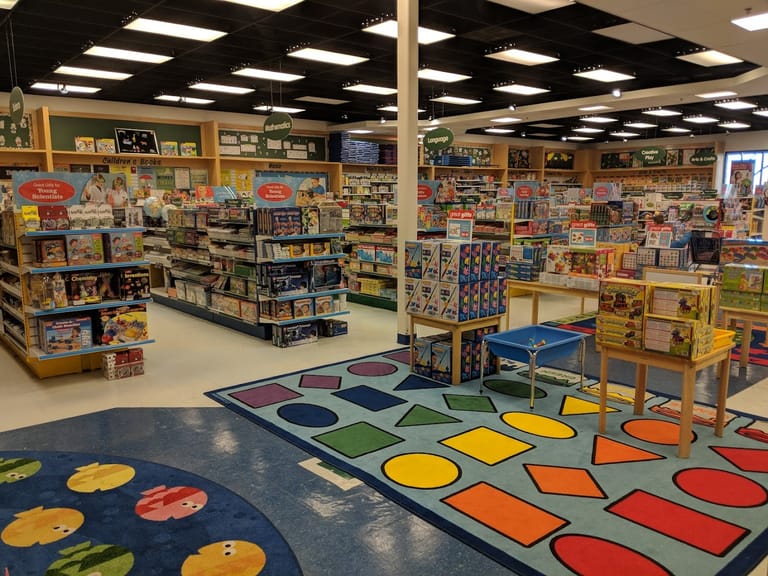 Lakeshore Learning Store atmosphere and seating