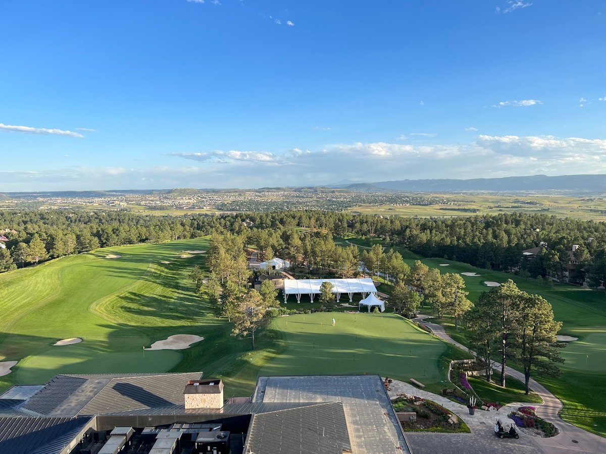 Castle Pines Golf Club dining area