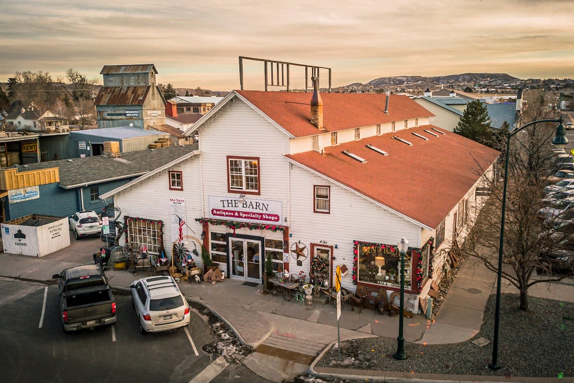Whitewash Boutique