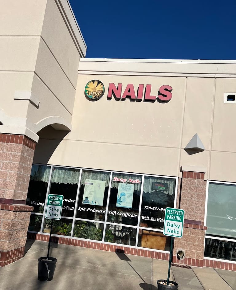 Daisy Nails atmosphere and seating