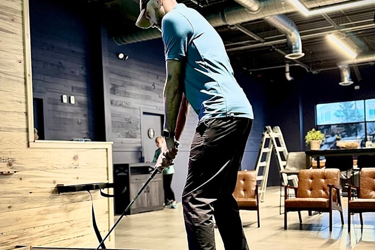 Avid Caddie Golf Lounge featured offerings