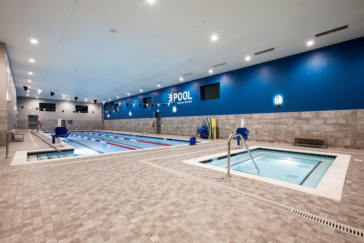 Chuze Fitness atmosphere and seating