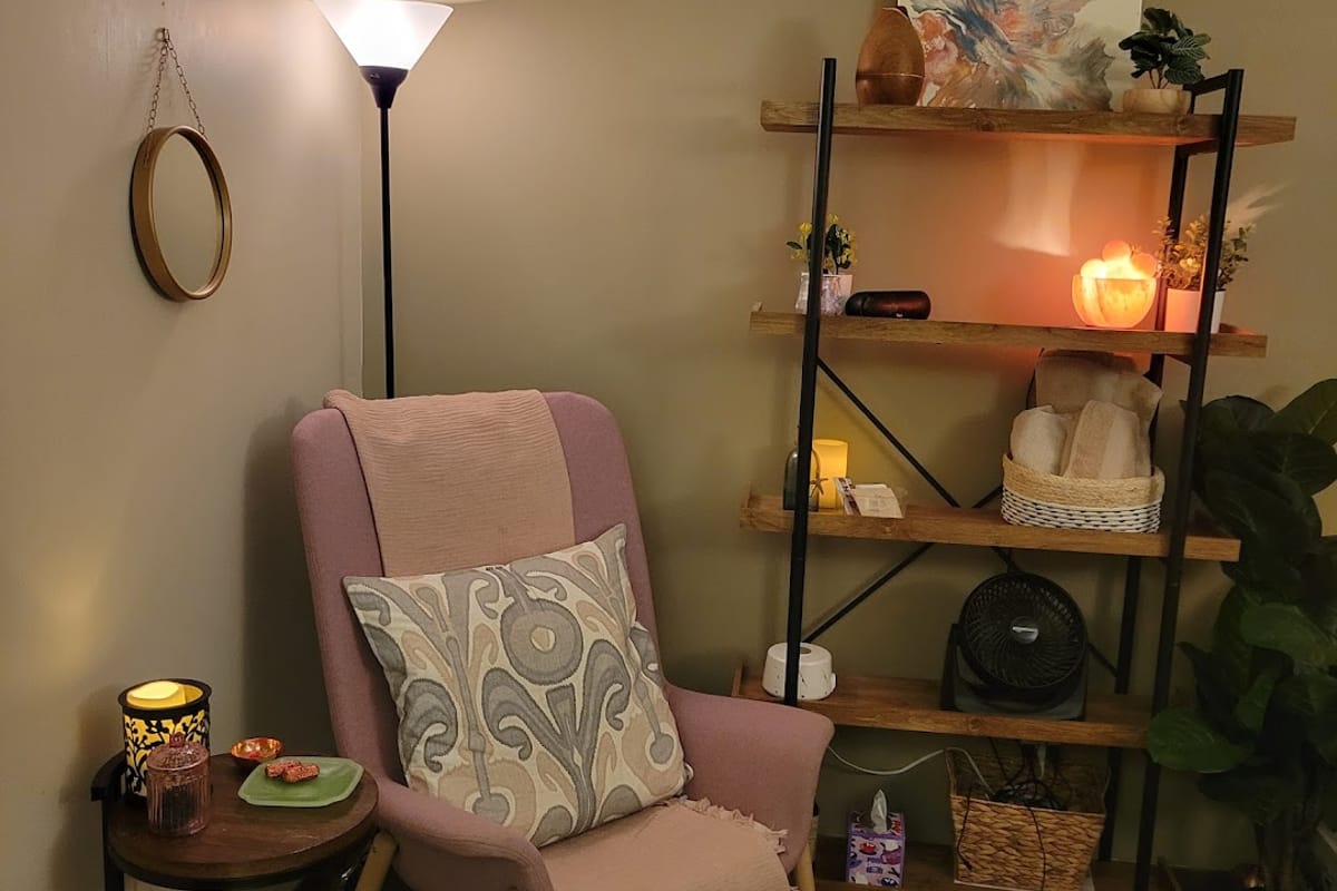 Completely For You Massage atmosphere and seating