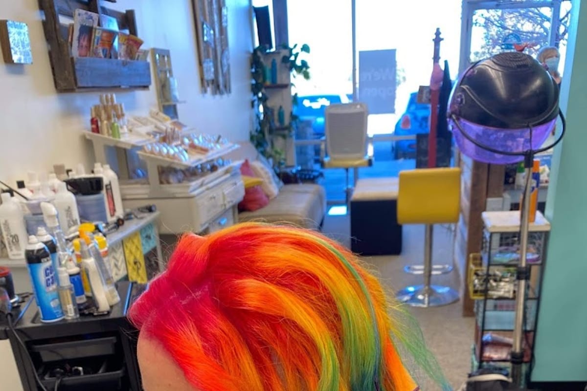 Curl Up N Dye featured offerings