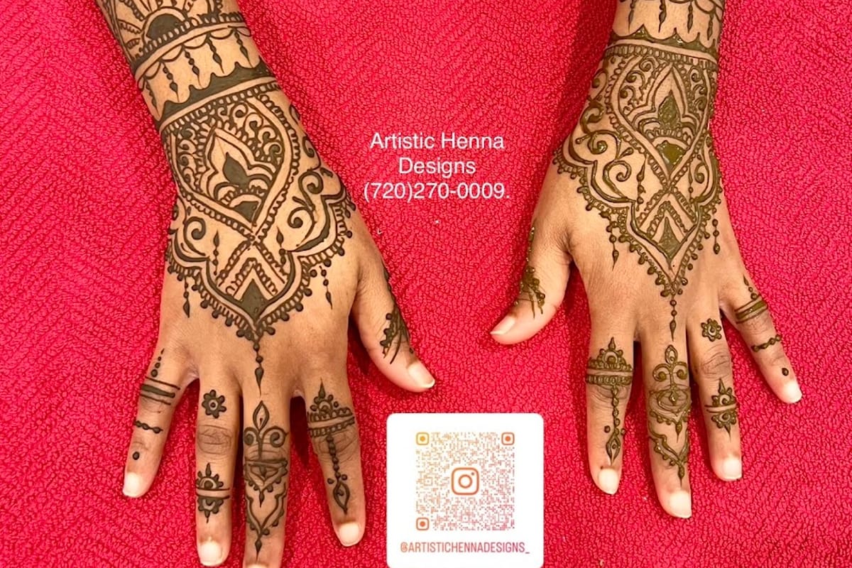 Artistic Henna Designs atmosphere and seating