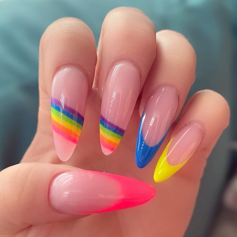 NAILFLAUNT dining area