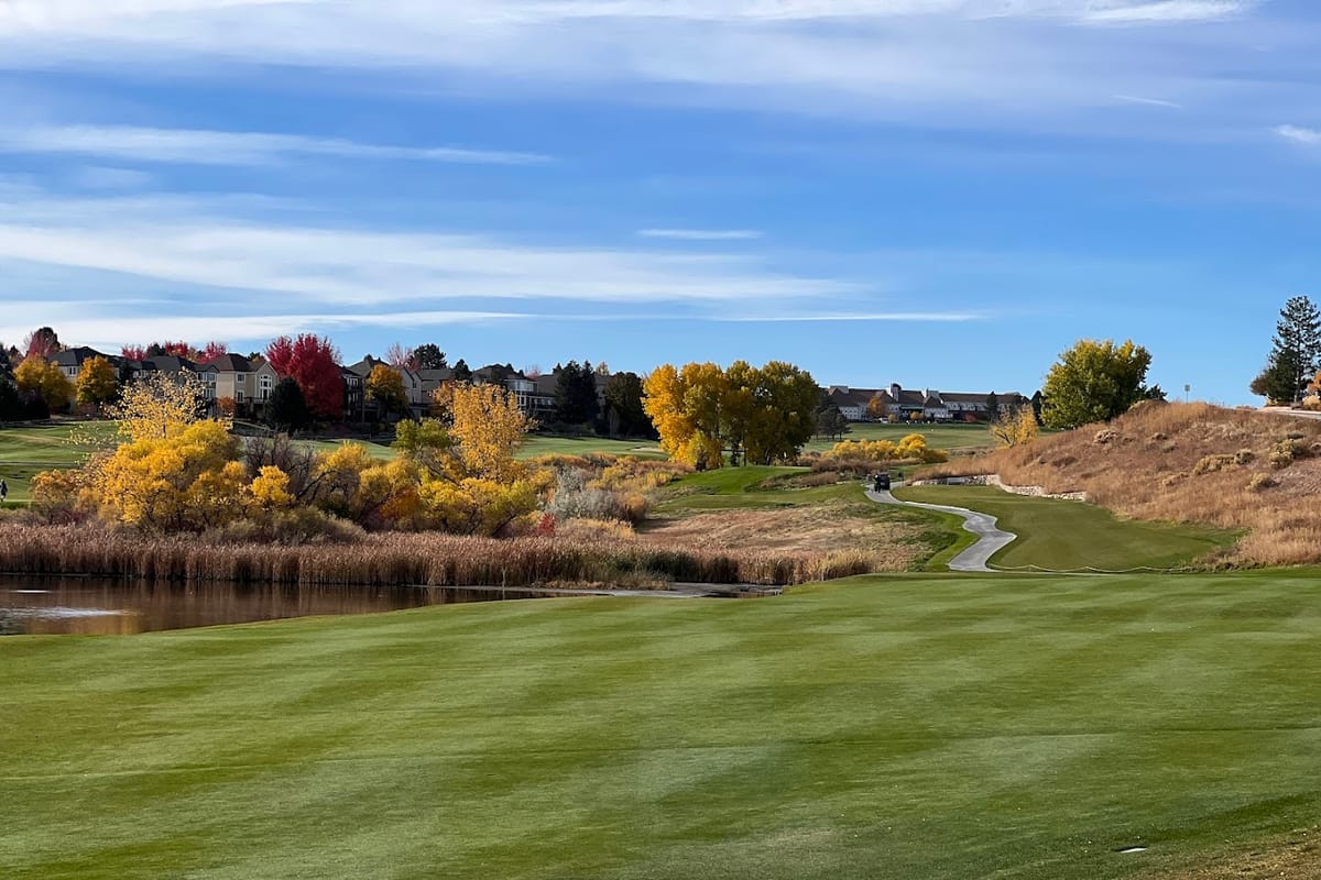 Lone Tree Golf Club & Hotel atmosphere and seating