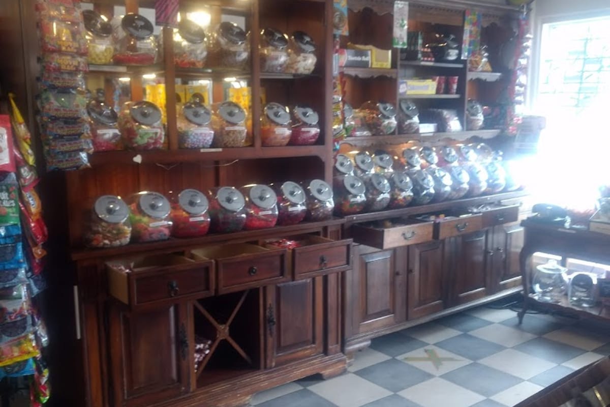 Sugar Spoon Candies exterior entrance