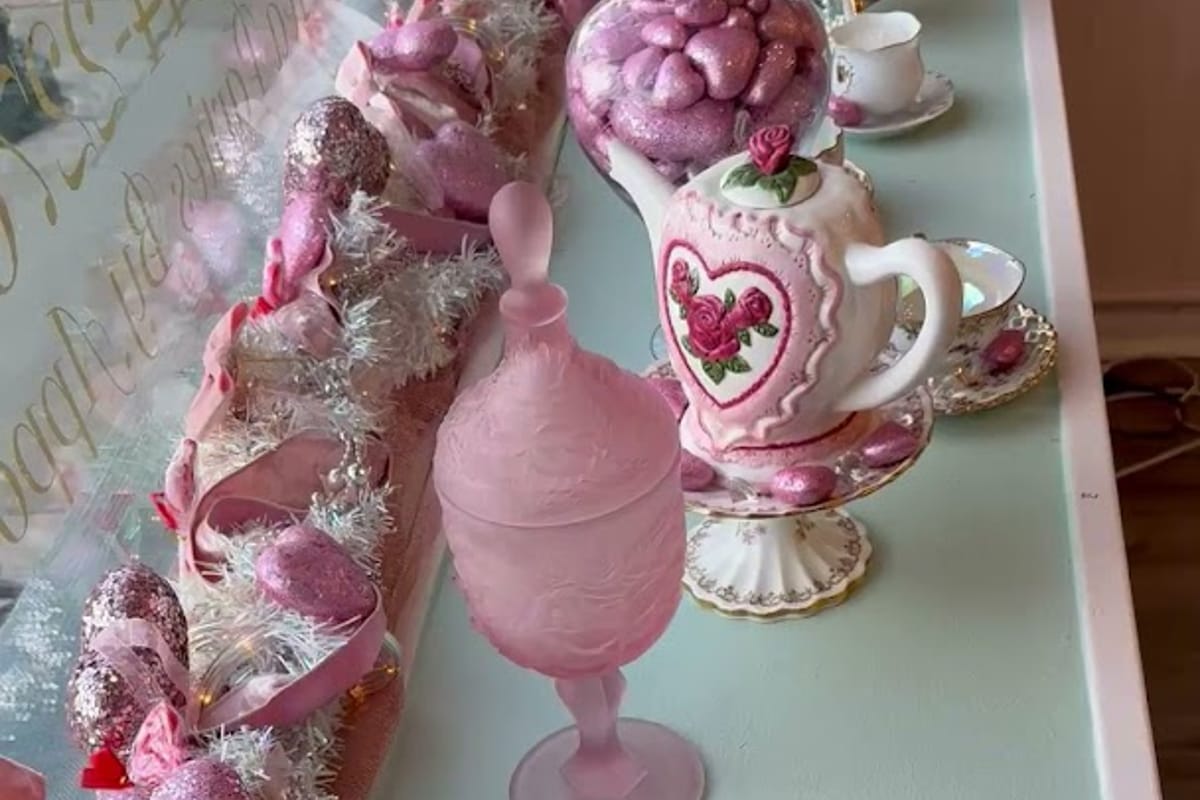 Interior view of Miss M's Tea Parlour