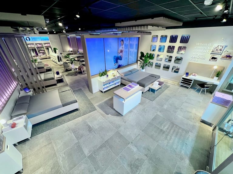 Purple - Park Meadows dining area