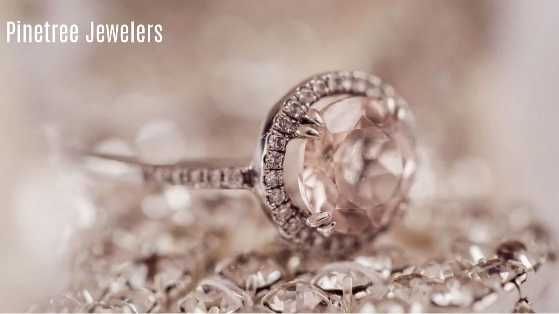 Pinetree Jewelers atmosphere and seating