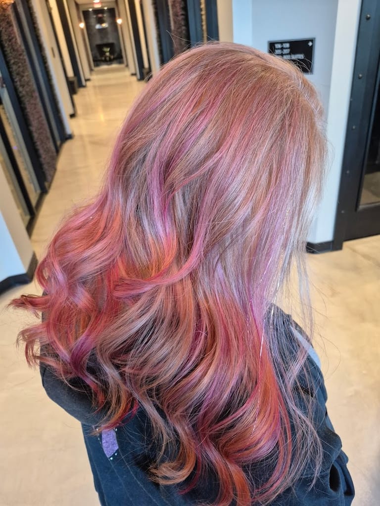 Rustic Mermaid Hair and Reiki Studio dining area
