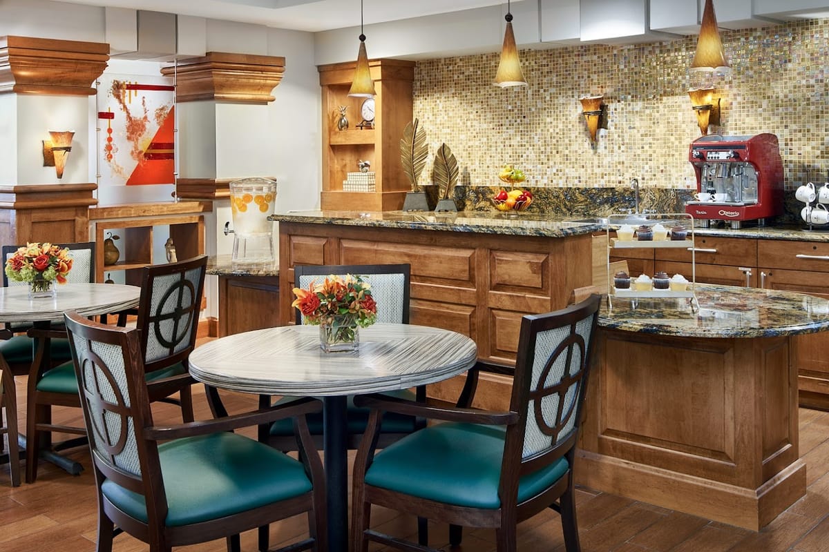 MorningStar Senior Living of Parker dining area