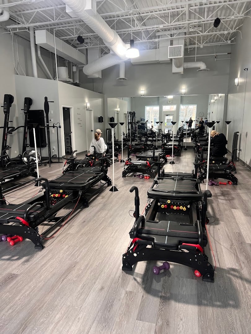 Interior view of Power Mixx Fitness (Lagree, High Intensity Pilates)