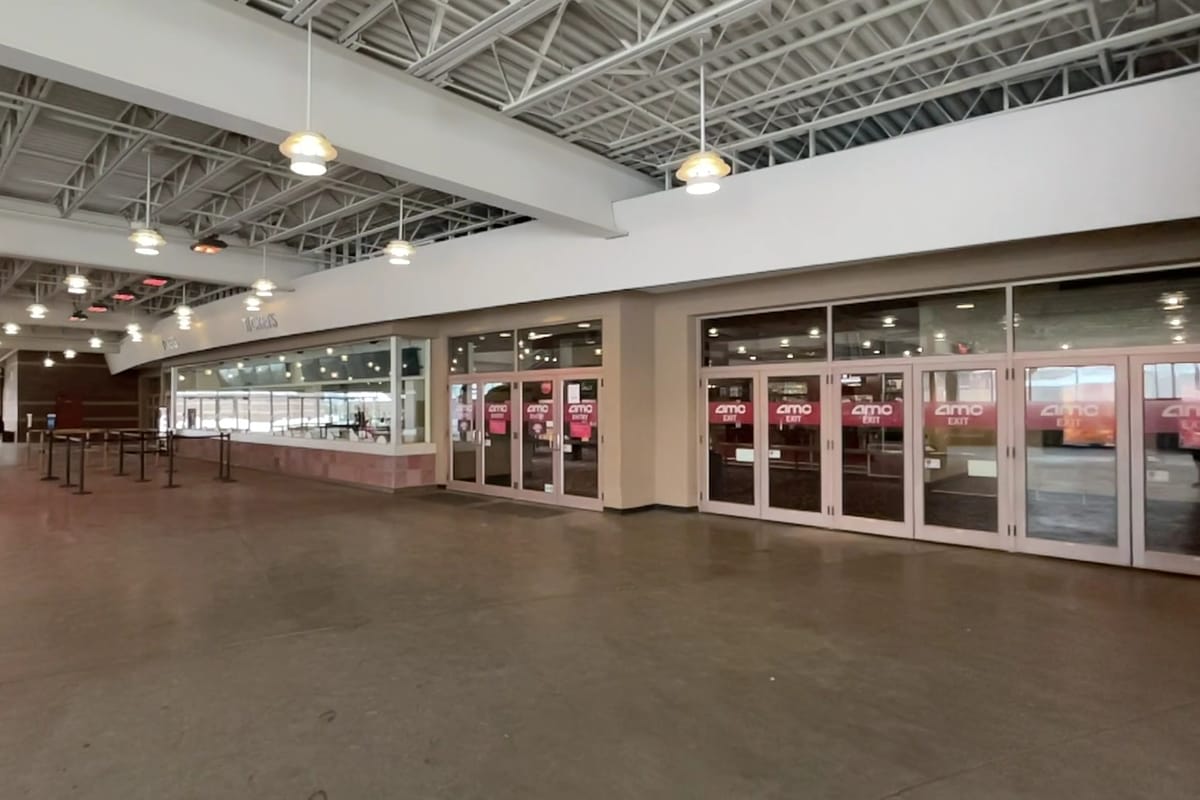 Interior view of AMC Highlands Ranch 24