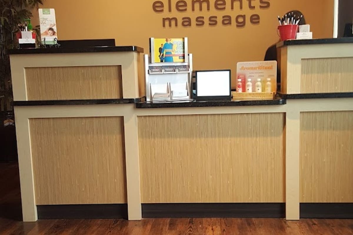 Elements Massage exterior entrance