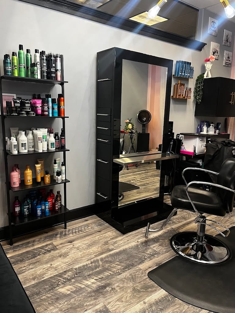 Interior view of PINKblonde Beauty