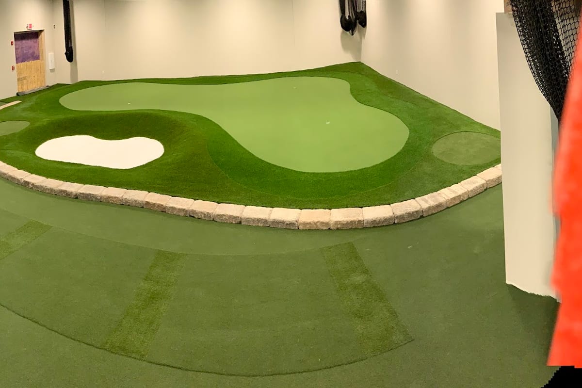 Tour Greens Denver featured offerings