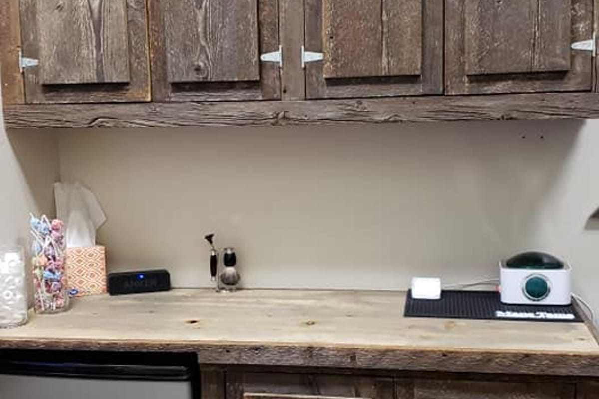Suzie's Barbershop featured offerings