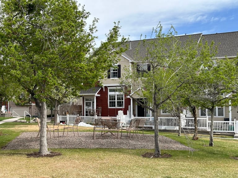 Townhomes at Red Hawk atmosphere and seating