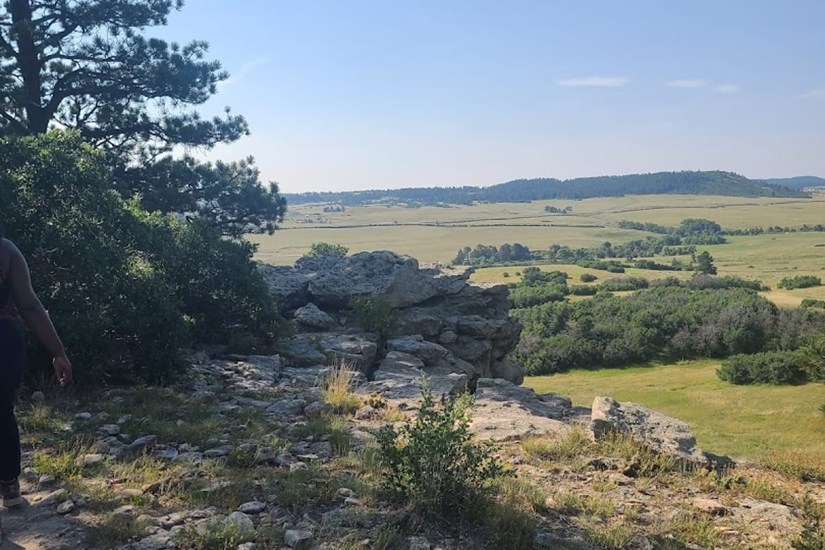Palmer Ranch Divide Trail atmosphere and seating