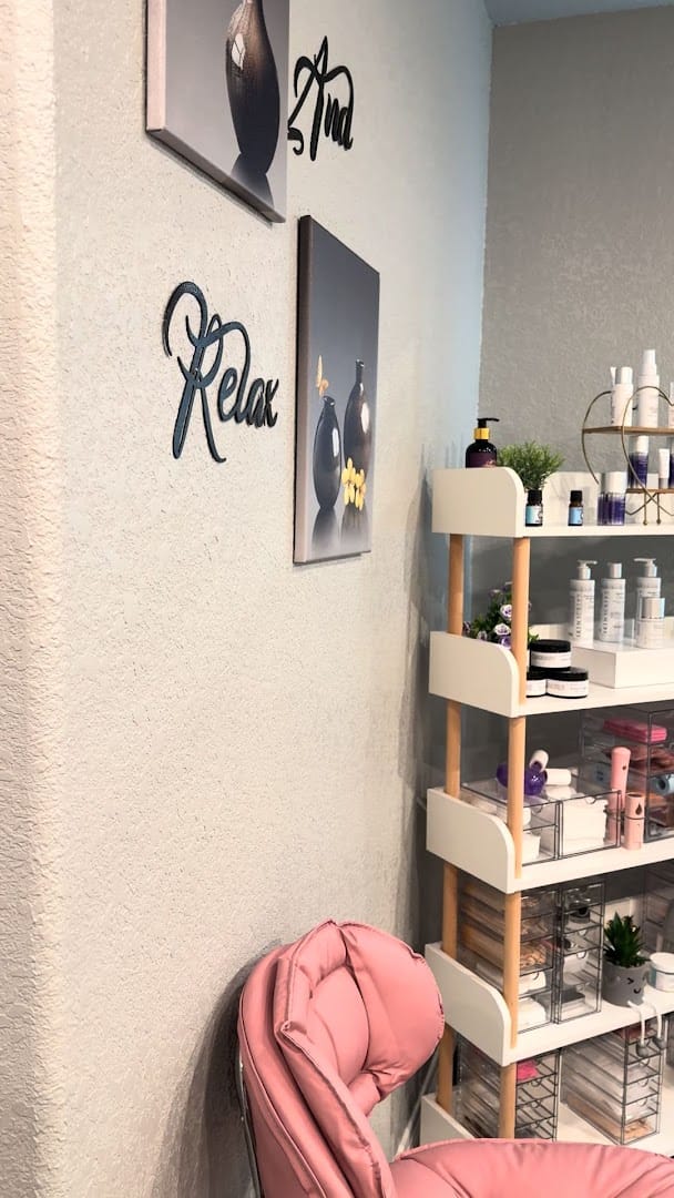 Interior view of Glow by Summer Esthetics – Facials, Lashes & Waxing