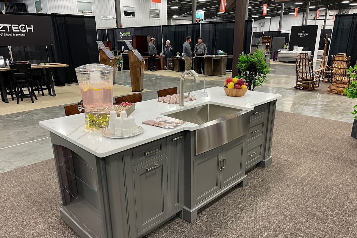 Simon-Pure Amish Furniture featured offerings