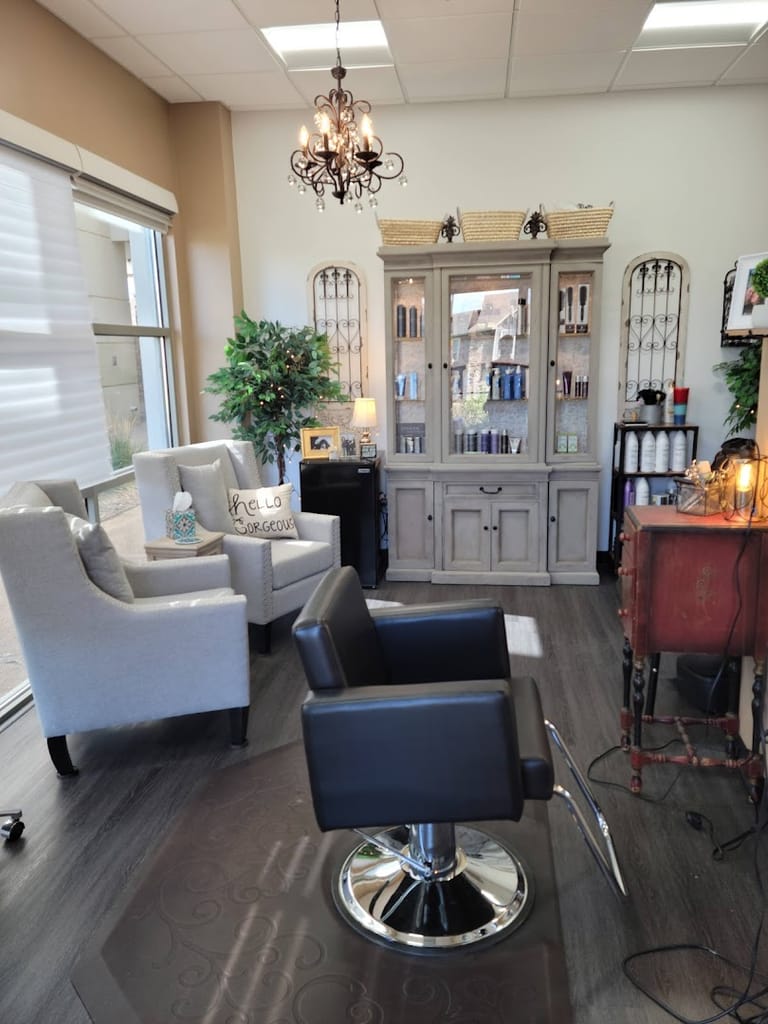 Interior view of Zumbido Hair Studio