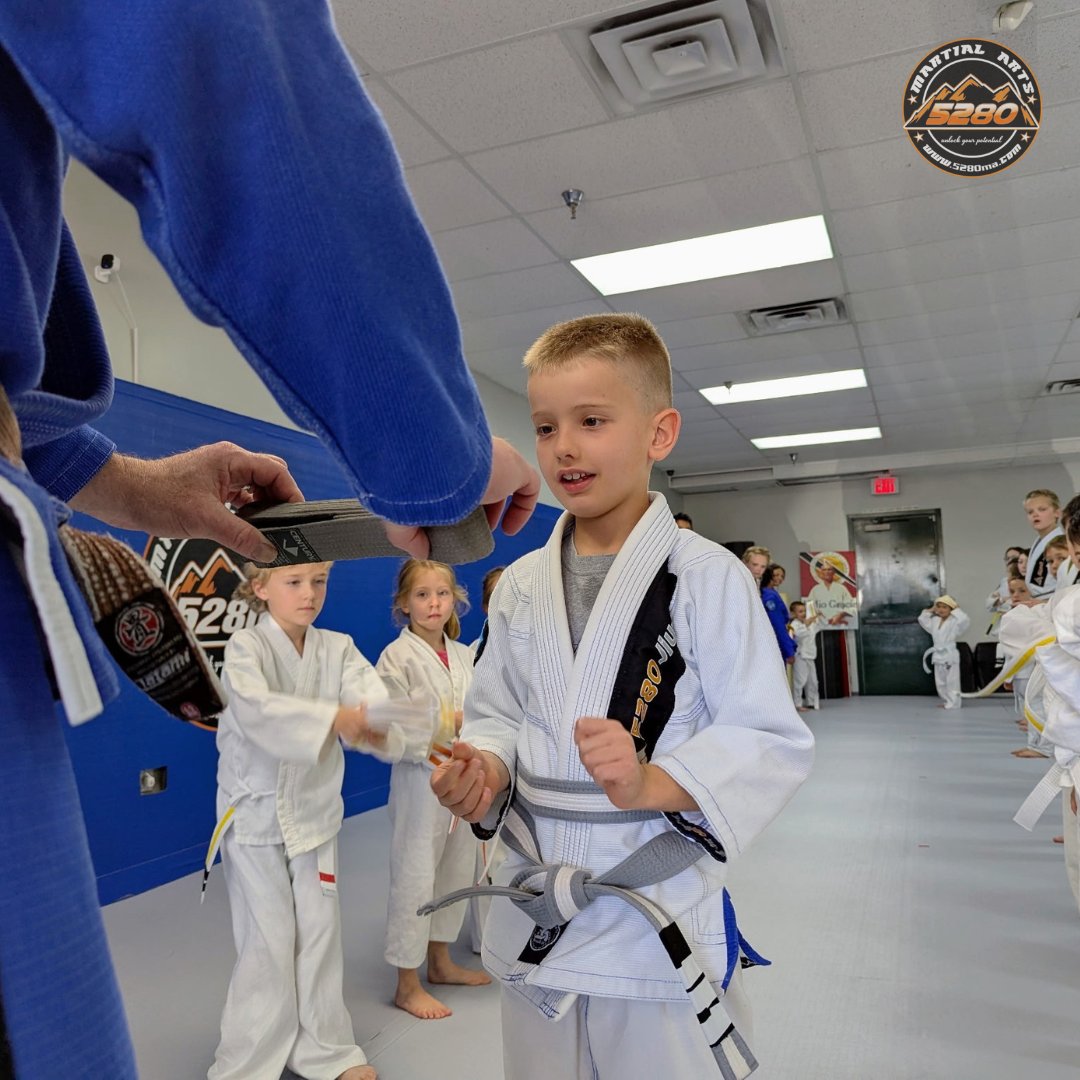 5280 Martial Arts dining area