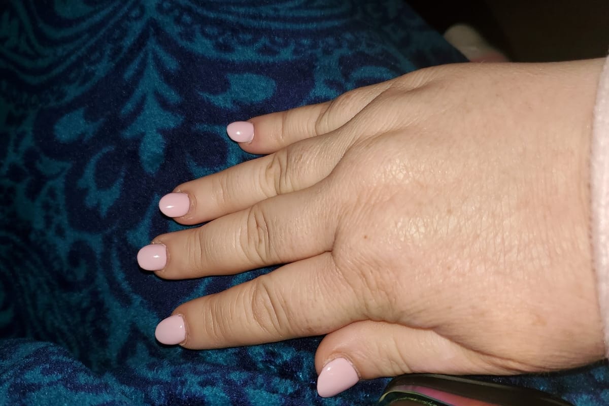Java Nails and Spa featured offerings