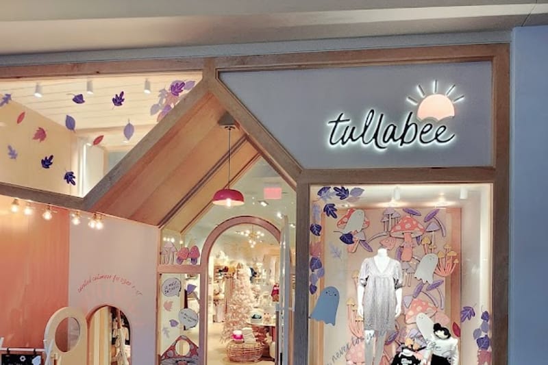 Tullabee Park Meadows retail store in Lone Tree, Colorado