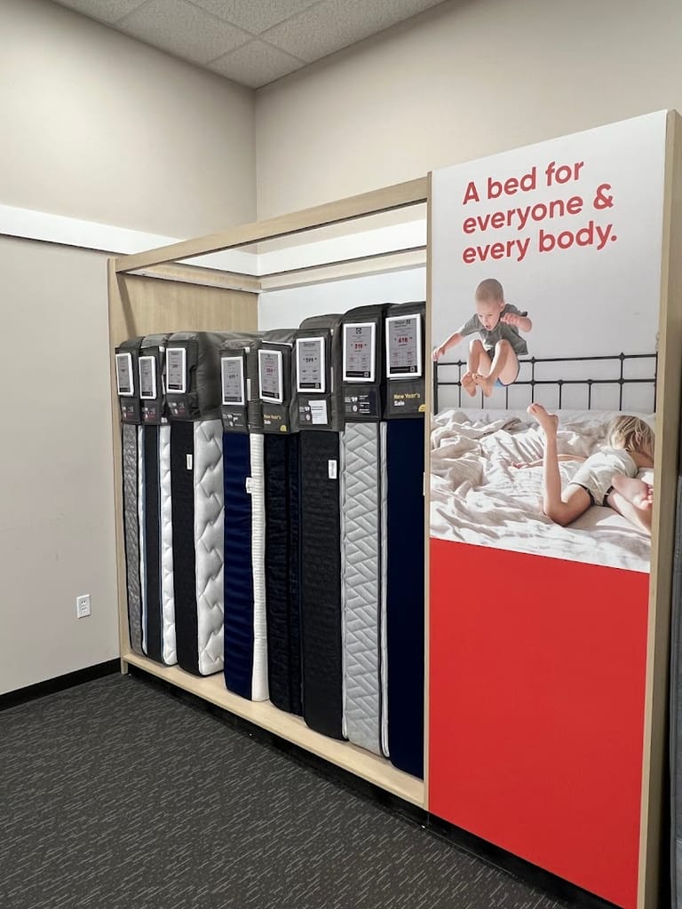 Mattress Firm Outlet - Parker atmosphere and seating