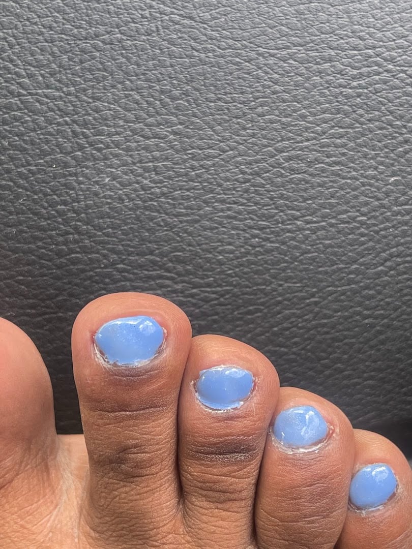Nails Plus Castle Pines atmosphere and seating