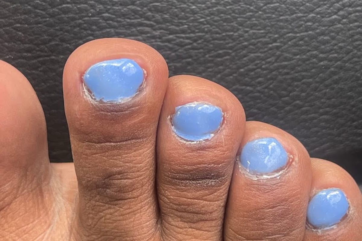 Nails Plus Castle Pines atmosphere and seating
