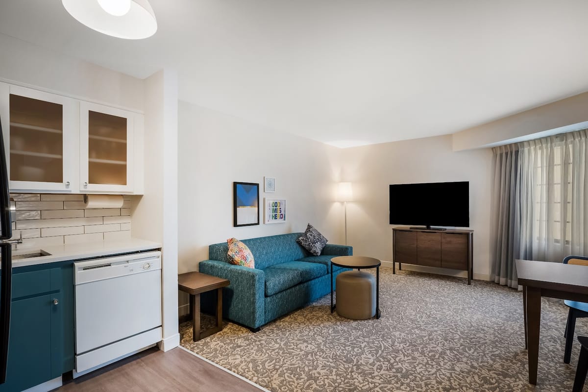 Sonesta ES Suites Denver South - Park Meadows dining area
