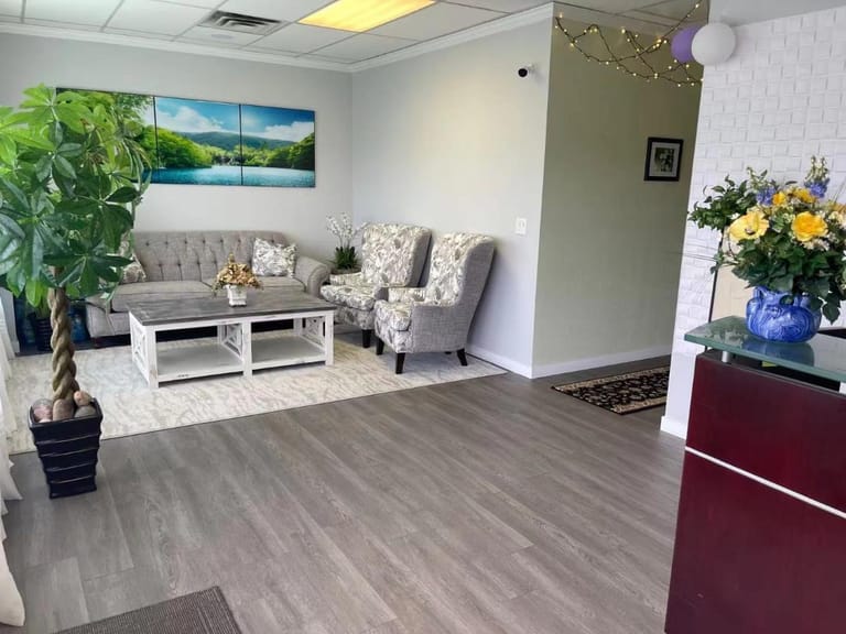 En Vogue Massage featured offerings
