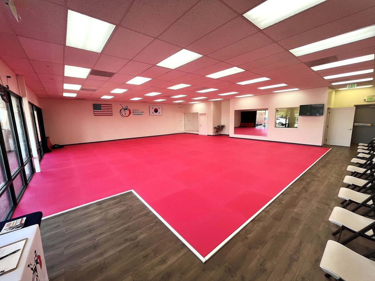Master Je's World Class Tae Kwon Do dining area