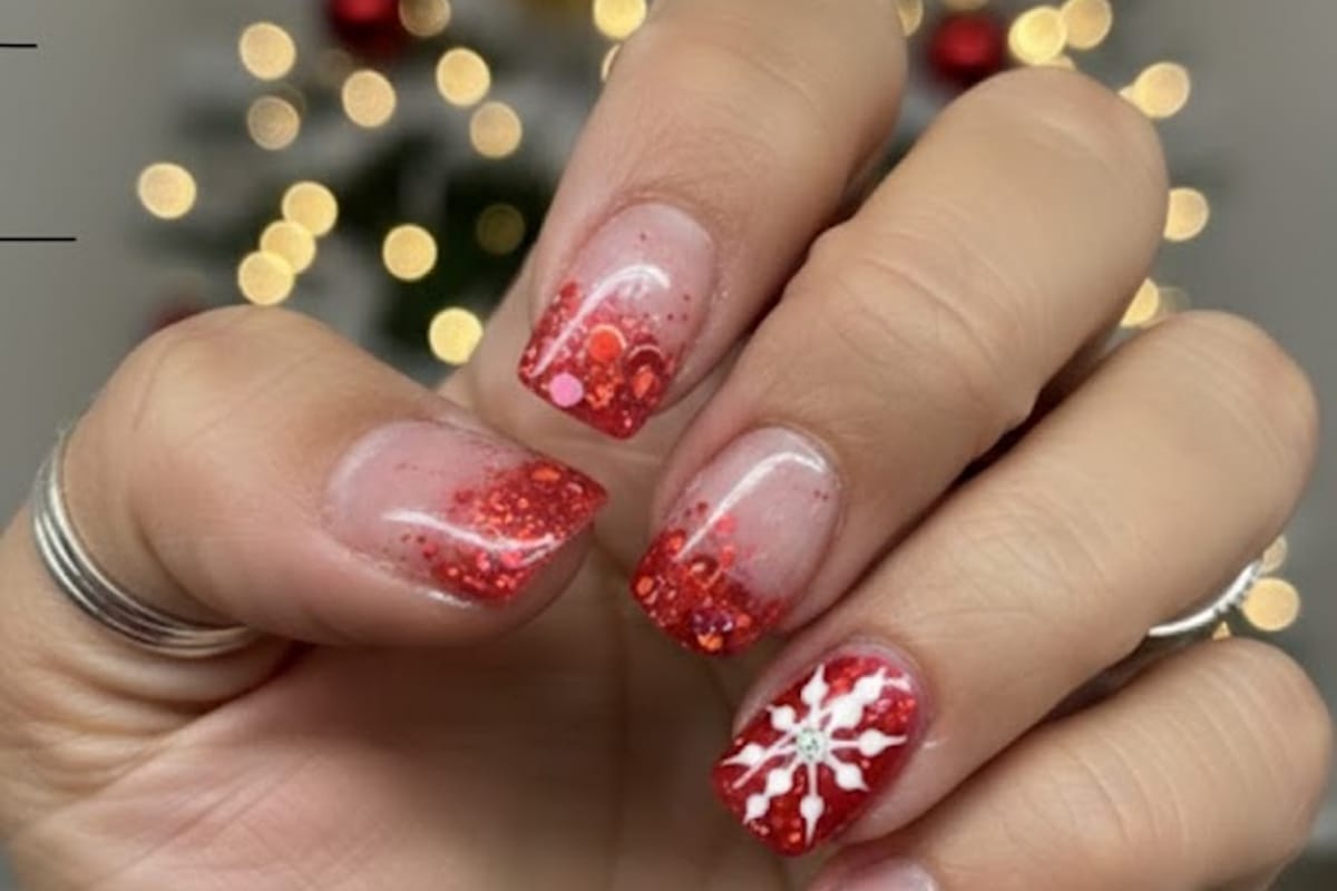 Tipsy Nail Salon Parker Co atmosphere and seating