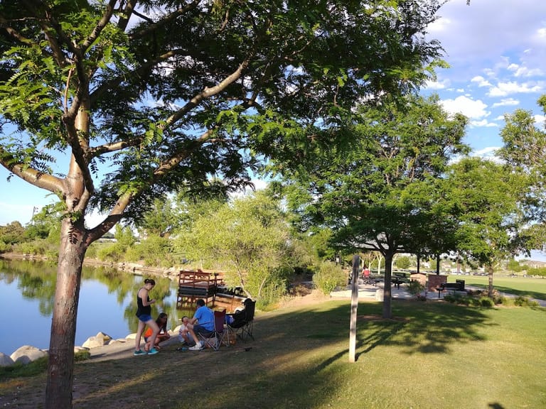 Paul's Pond dining area