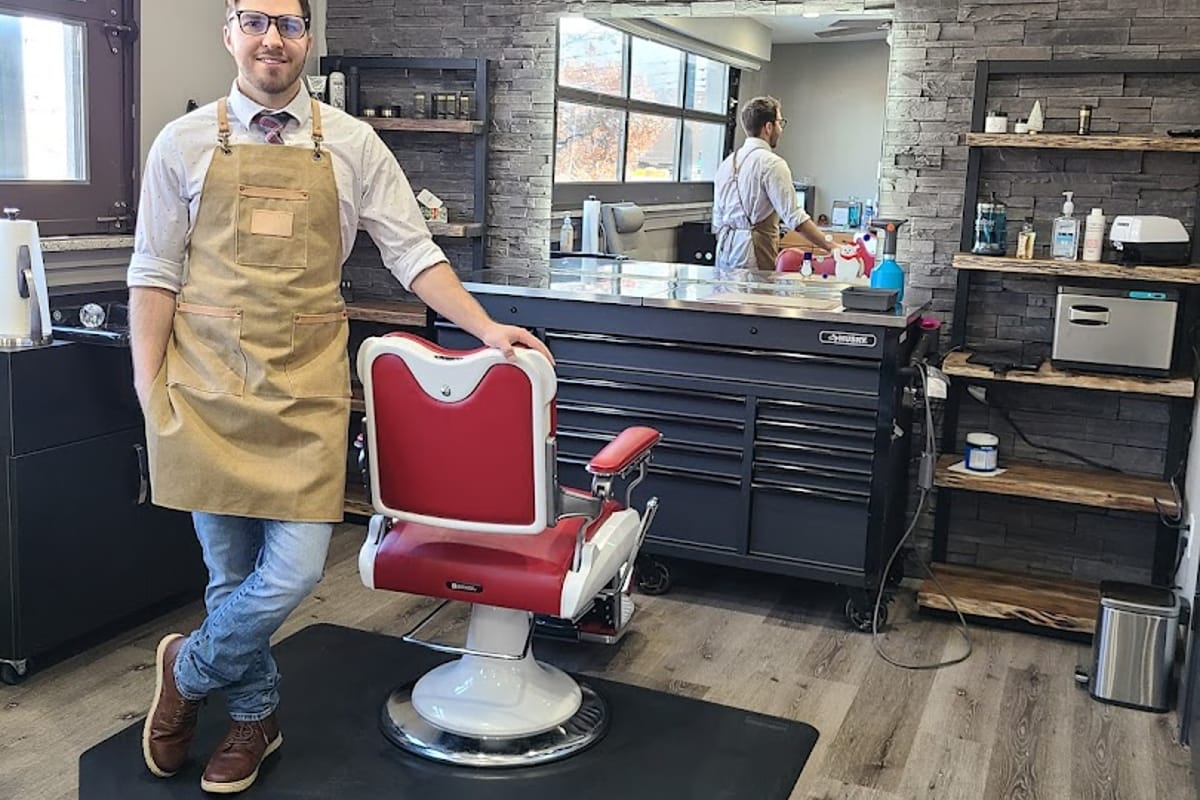Carla's Barbershop atmosphere and seating