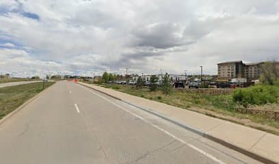Highline Canal Trailhead - Plaza Dr. park in Highlands Ranch, Colorado