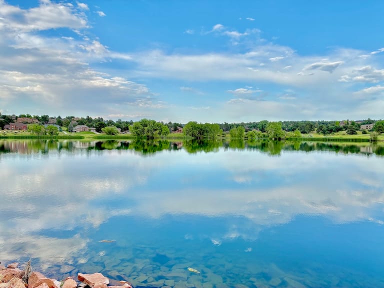 Bingham Lake atmosphere and seating