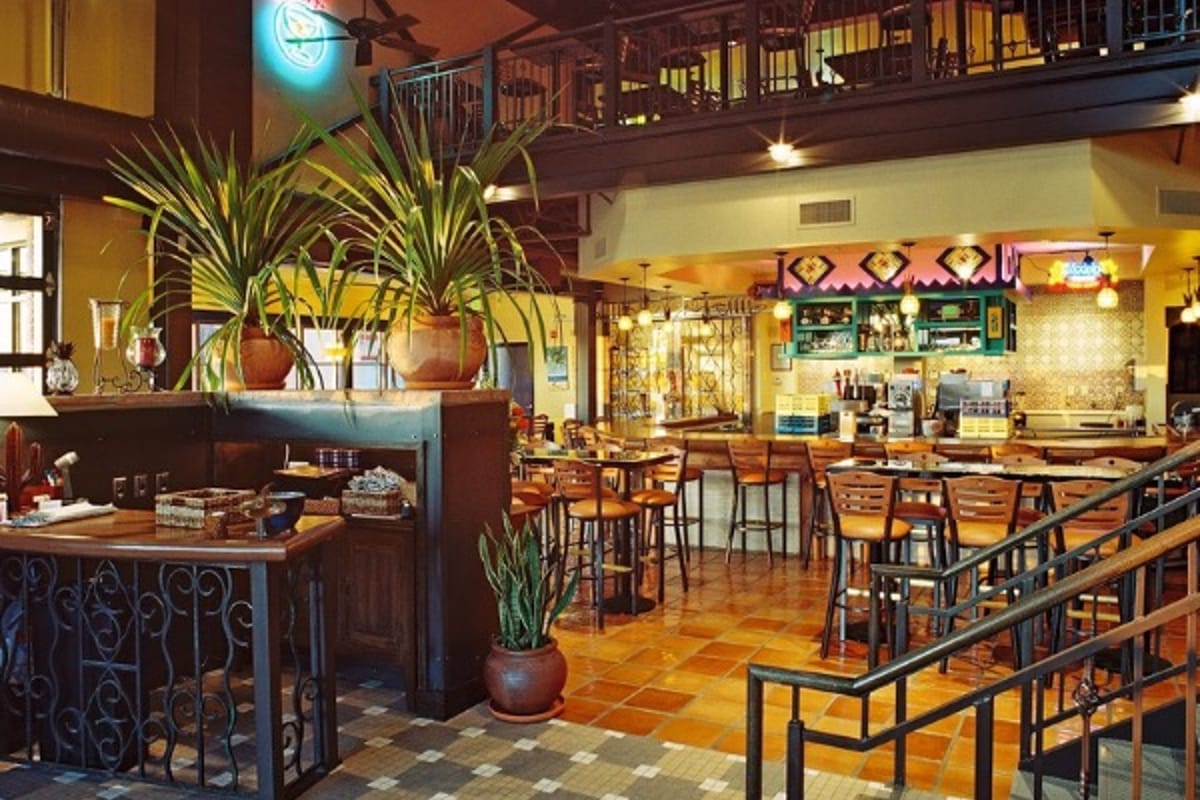 Rio Grande Mexican Restaurant atmosphere and seating