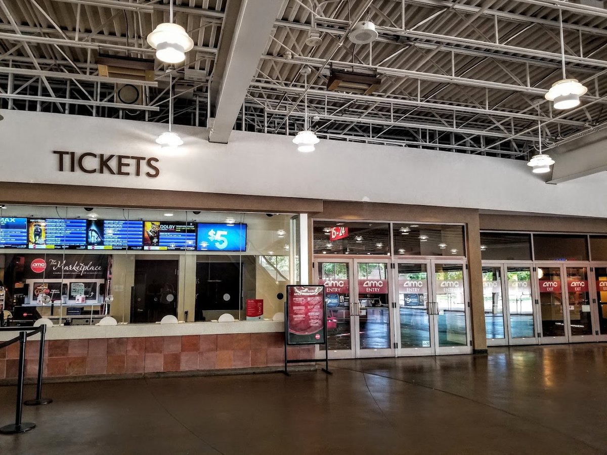 AMC Highlands Ranch 24 featured offerings