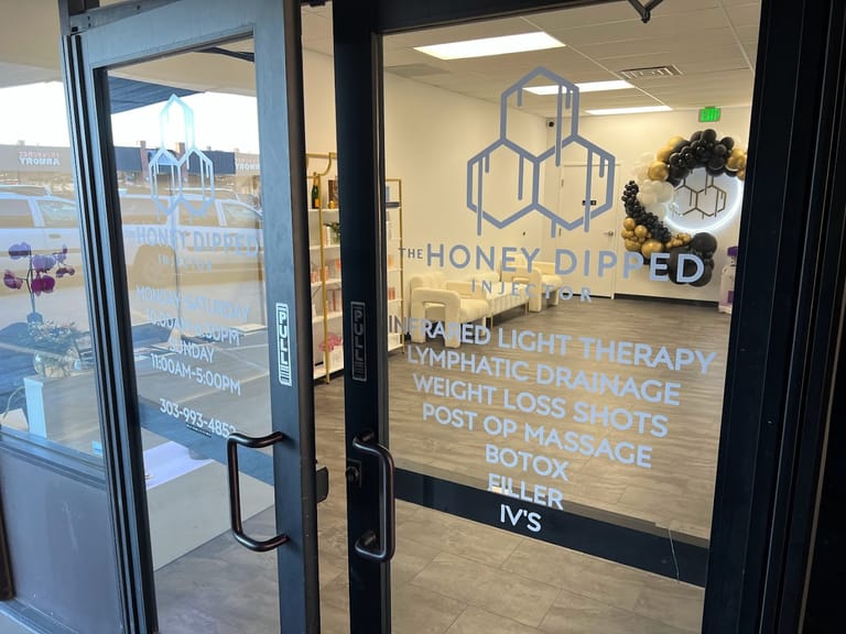 The Honey Dipped Injector dining area