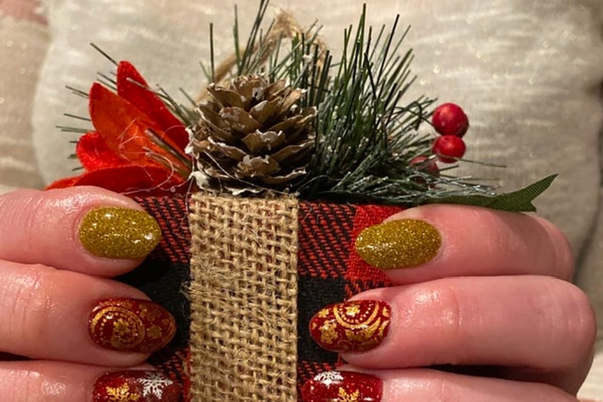 Vickie Le's Nail Studio featured offerings