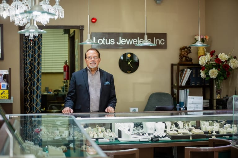 Lotus Jewelers Inc atmosphere and seating