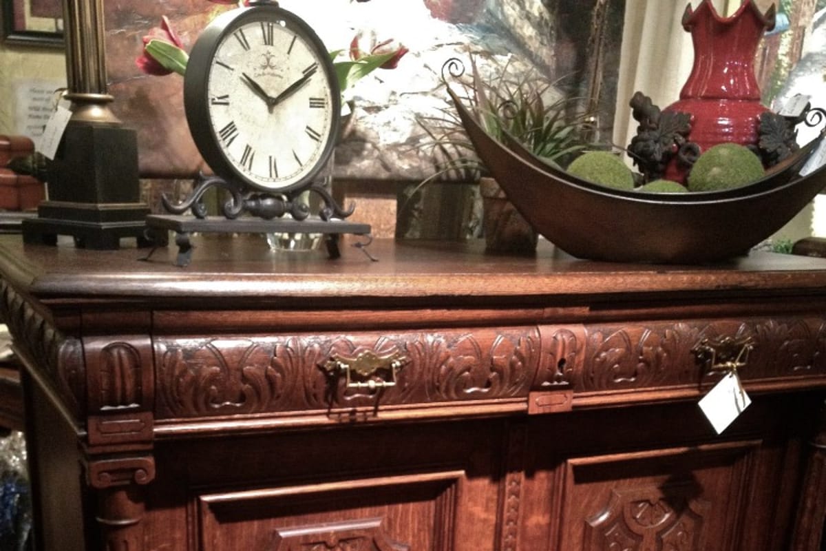 Wild Petals Home Decor featured offerings