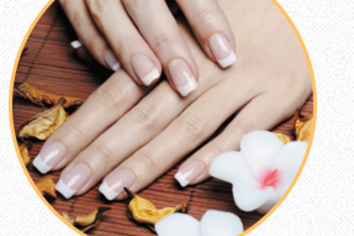Pampered Nails and Spa featured offerings